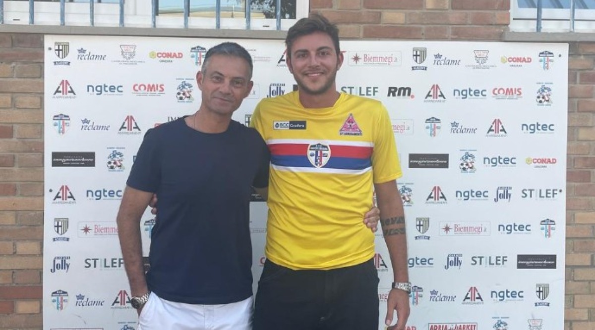 Calcio Promozione, Gabicce Gradara: con Massari in difesa qualità ed esperienza - Giacomo Massari e il presidente Gianluca Marsili