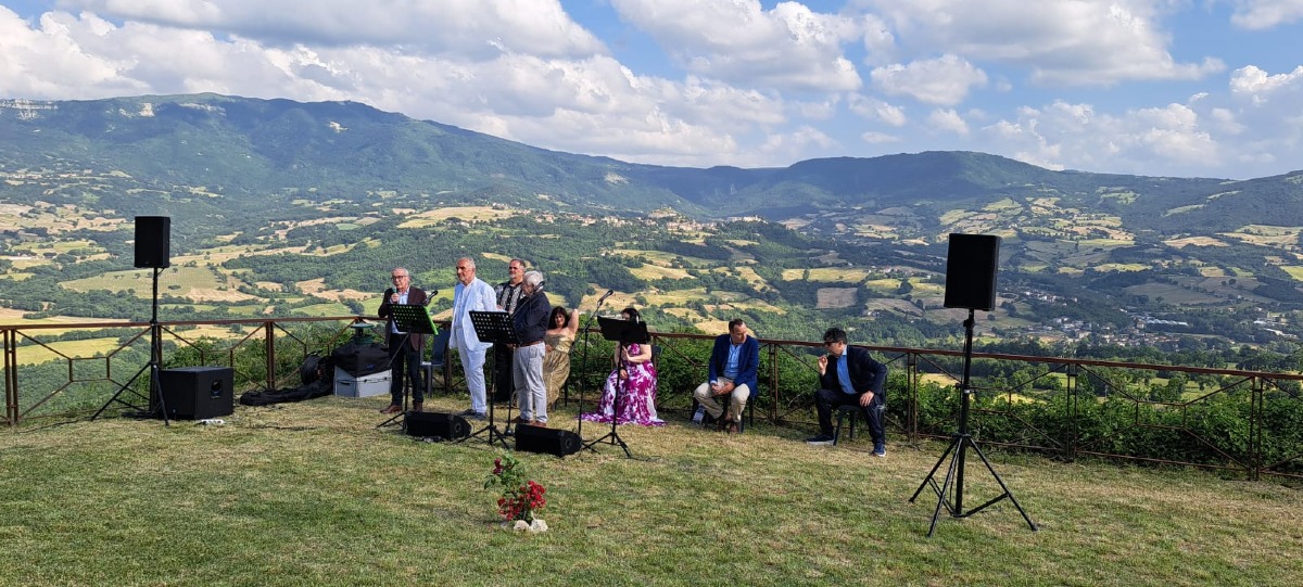 Petrella Guidi si accende di musica: al via il Concerto di Mezza Estate sotto la Torre medievale -