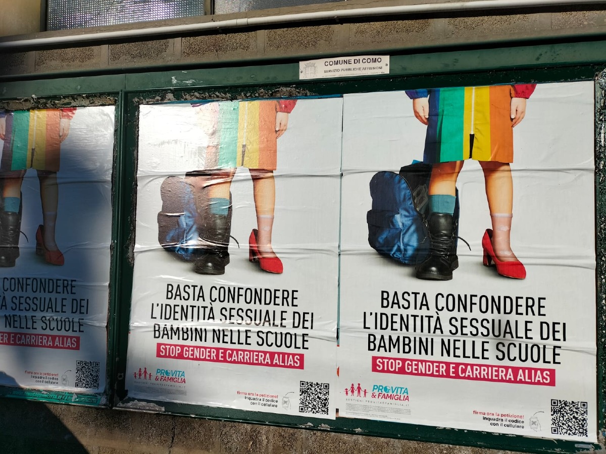Comune di Rimini e Pro Vita, lo scontro continua: "No" ai manifesti anti-gender - Manifesti Pro Vita (Archivio)