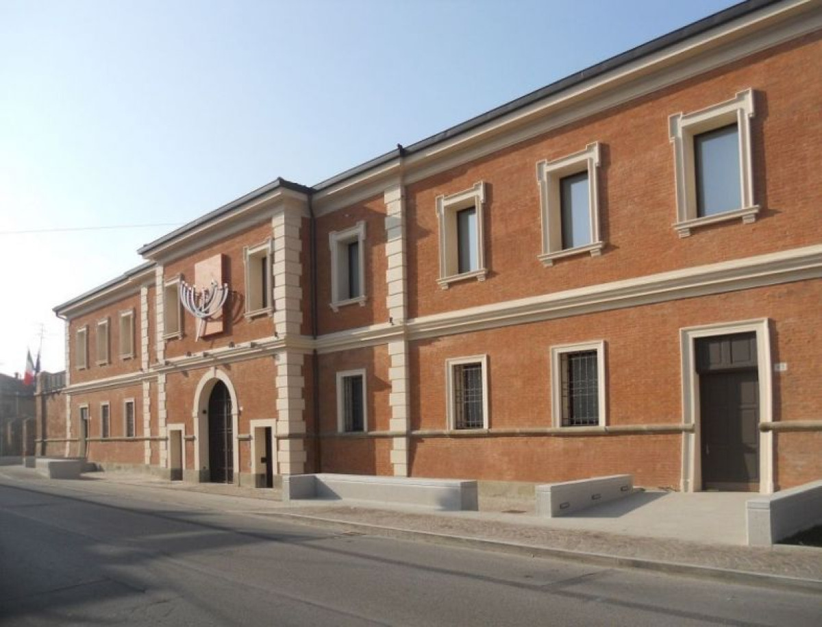 Una storia che scuote le coscienze | Il MEIS di Ferrara, e le curiosità che non conosci - Foto: Sconosciuto/Wikipedia