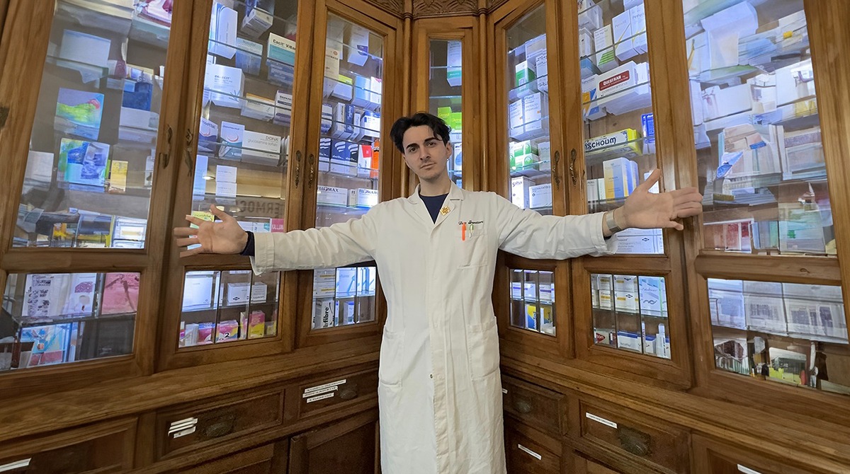 Jonathan Granatieri: il farmacista di San Leo è già un fenomeno sui social - Jonathan Granatieri