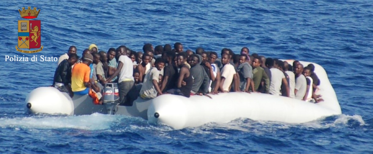 "Scafista" va a chiedere il permesso di soggiorno: espulso dall'Italia - Achivio