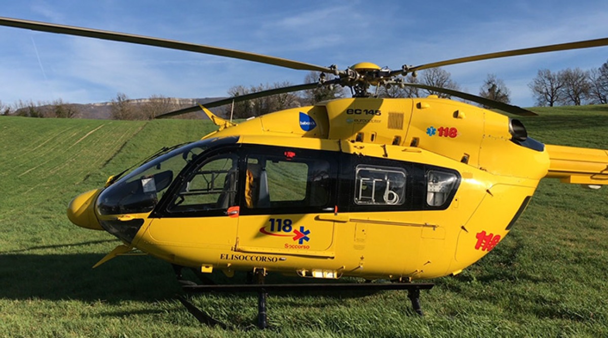 San Leo: ragazza incastrata sotto l'auto nella scarpata, salva per miracolo. Bel gesto di un Carabiniere -