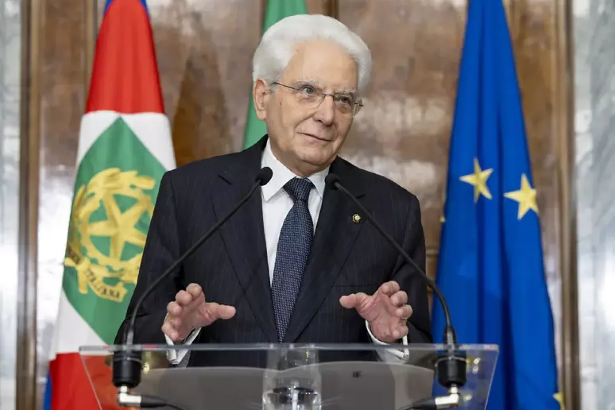 Mattarella: "Le istituzioni siano vicine alle periferie" - © Ansa