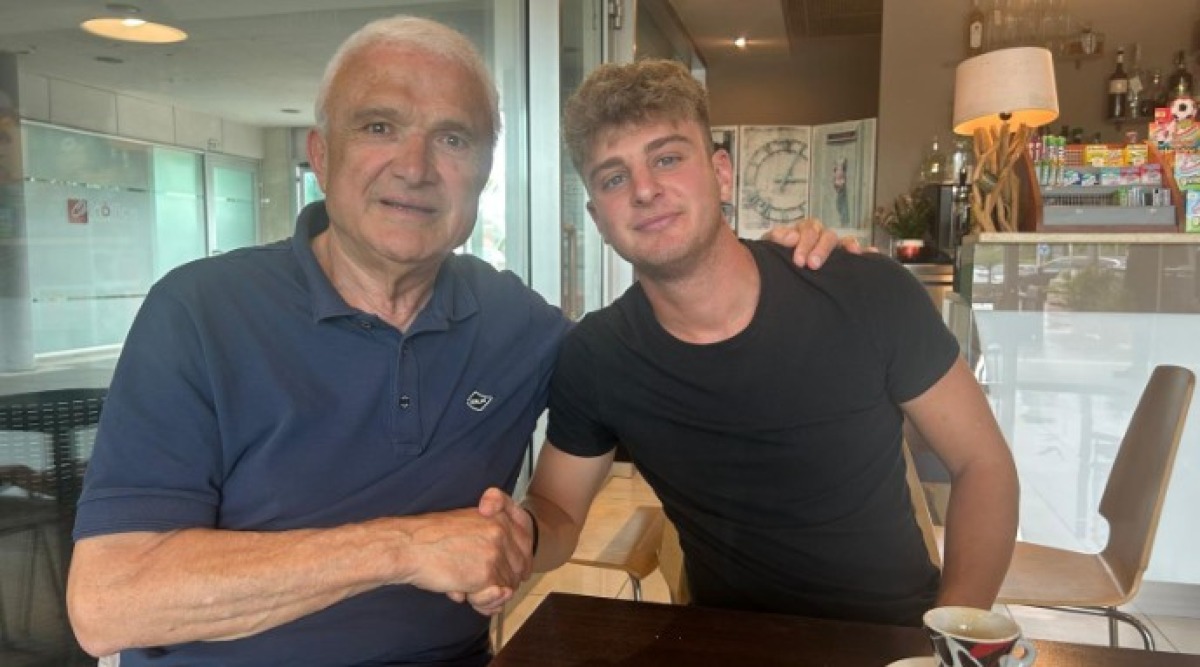 Calcio Eccellenza, Sampierana: ecco il trequartista Alessandro Carlini - Carlini con il presidente Melini