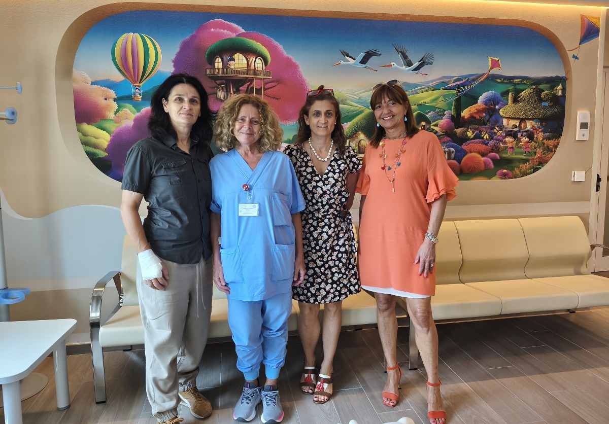Quando l’arte incontra la solidarietà: Claudia Meraviglia dona 800 euro al reparto pediatrico di Rimini - Ph Claudia Meraviglia