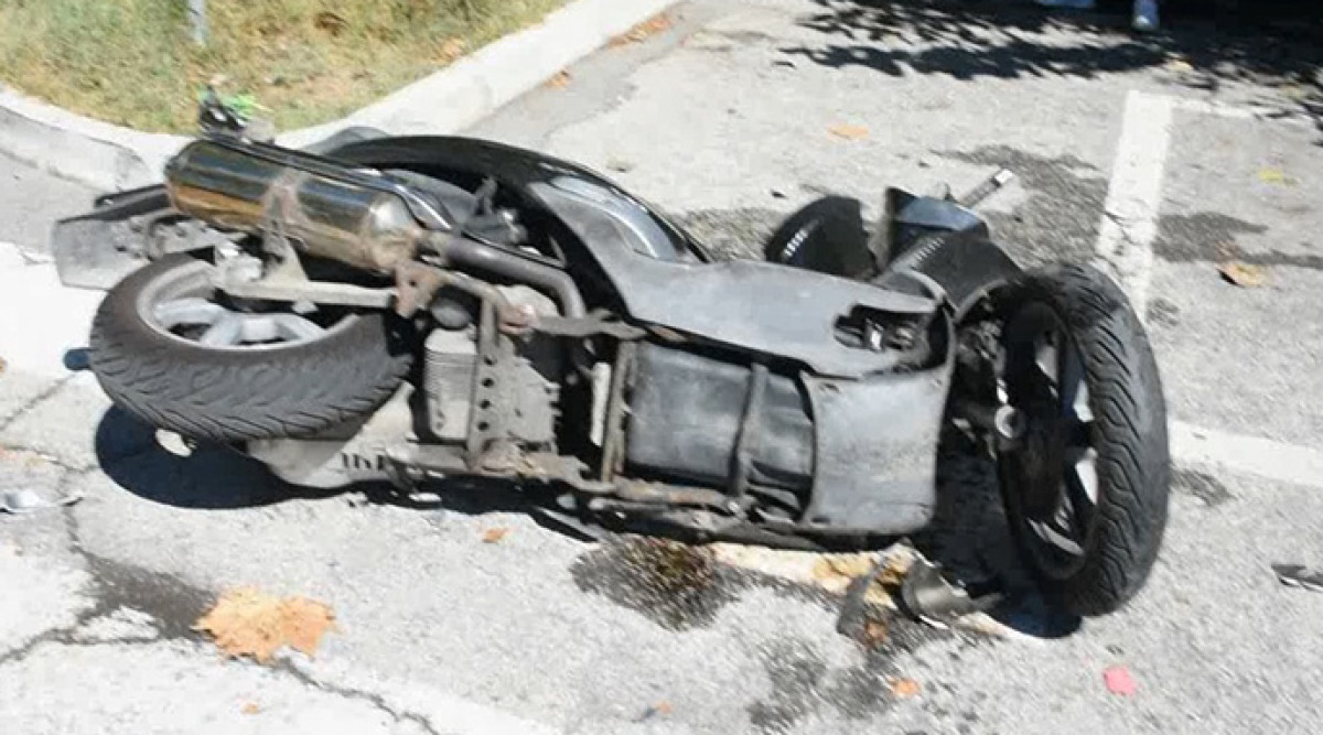Grave incidente a Verucchio: scontro tra auto e scooter, ferito un minorenne - Archivio