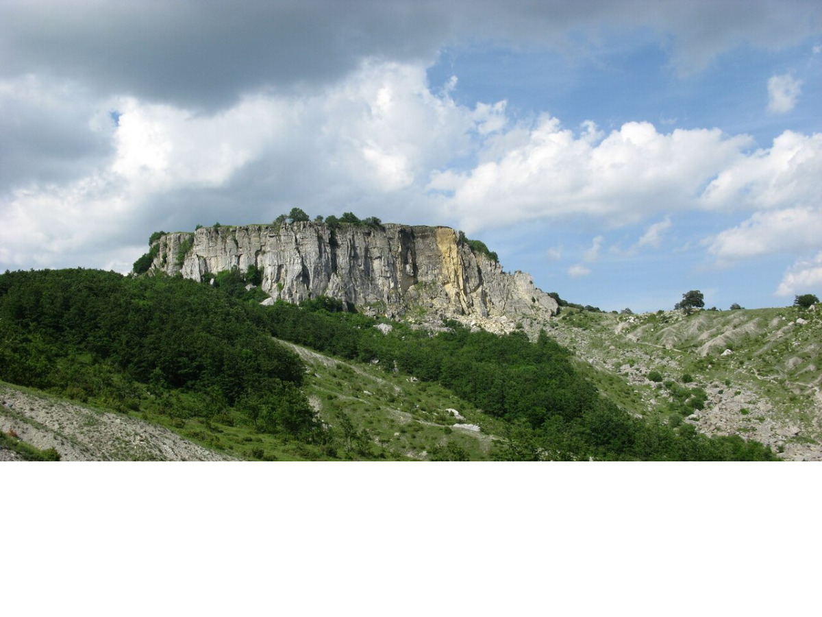 Un capolavoro mancato | Sasso Simone e la fortificazione che non sarebbe dovuta esistere - Foto: Toni Pecoraro/Wikipedia