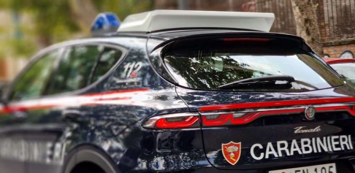 Cattolica, fugge armato dopo una lite: fermato con il taser dai Carabinieri -
