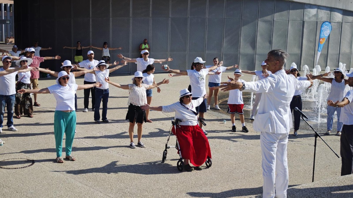 Un flash mob al Parco del Mare di Rimini per dire no alla sedentarietà -