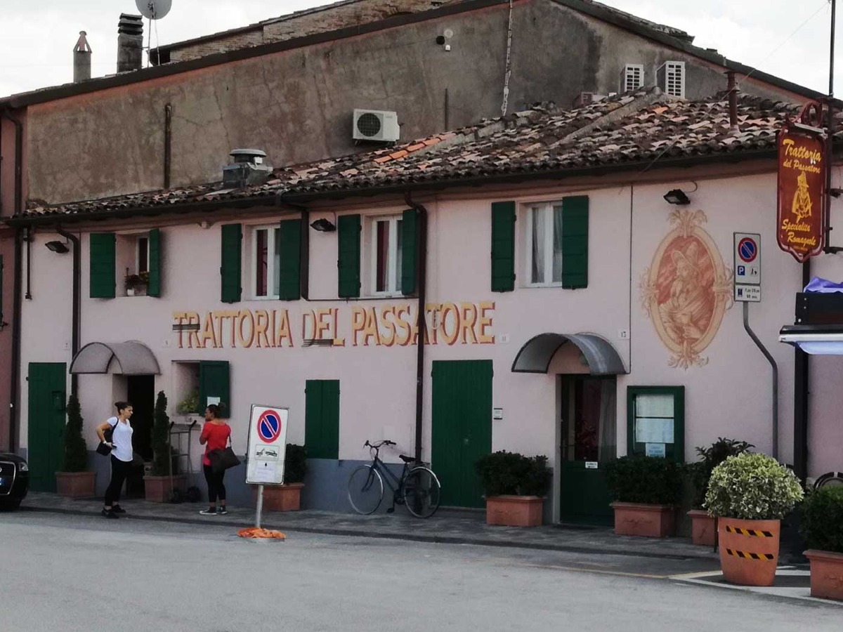 La piadina della Trattoria del Passatore un'eccellenza: il ristorante premiato a SantaPiada -