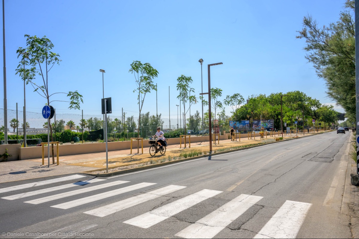 Il lungomare del Sole di Riccione si rinnova: aperto il primo tratto -
