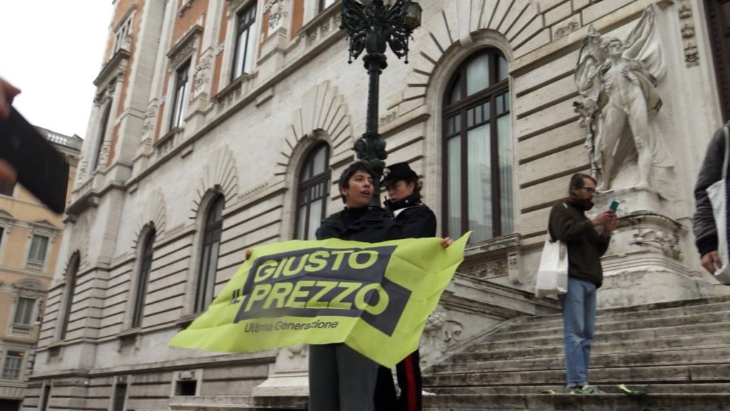Il blitz alla Camera dei Deputati in Piazza del Parlamento