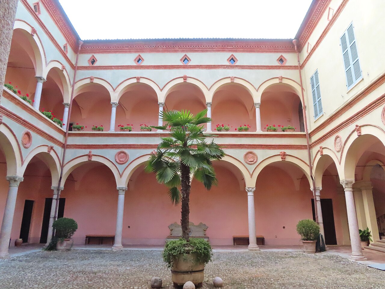 Cortile interno del castello