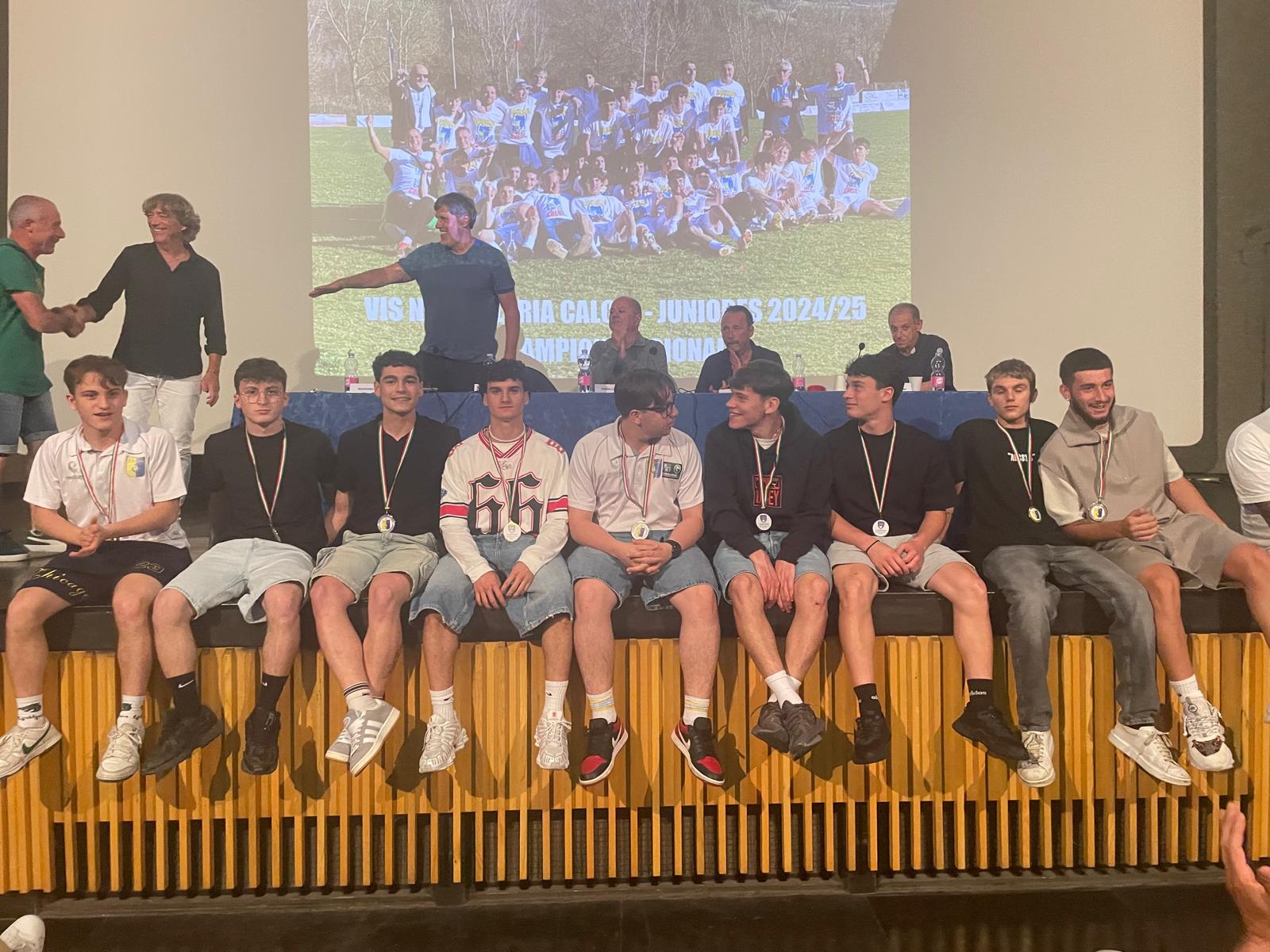 I ragazzi della Juniores del Novafeltria premiati