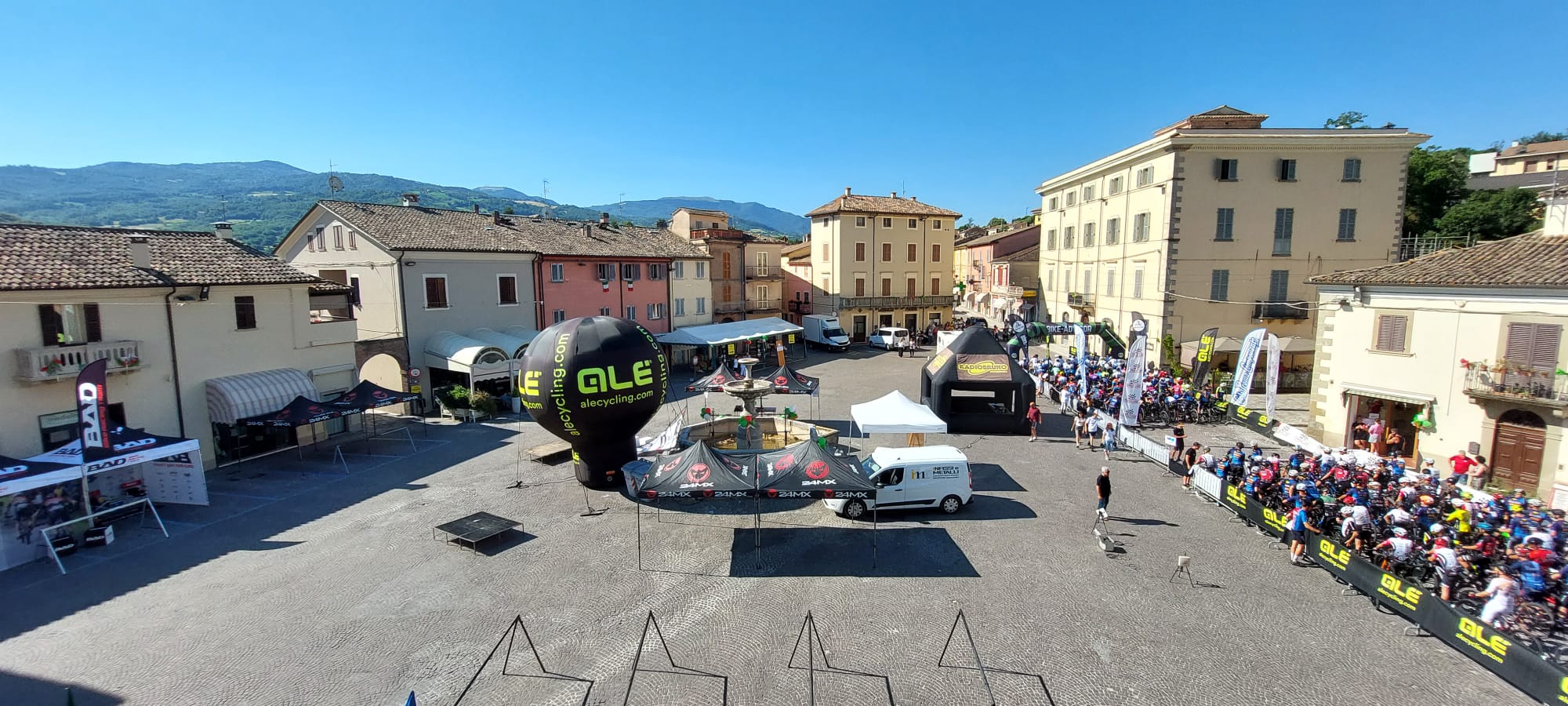 Panoramica di Piazza Vittorio Emanuele II
