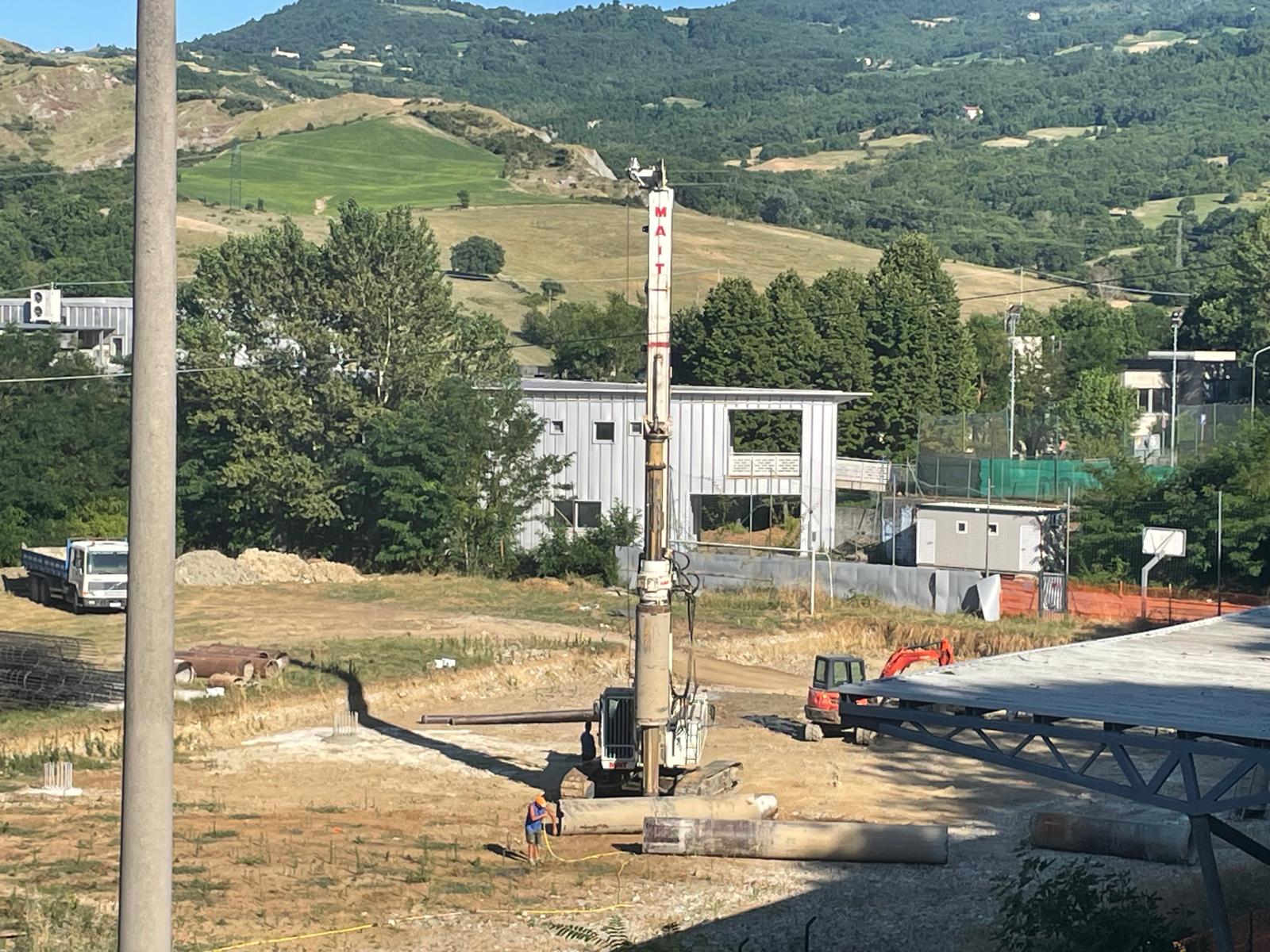 Il cantiere presso l'ex centro sportivo di Novafeltria