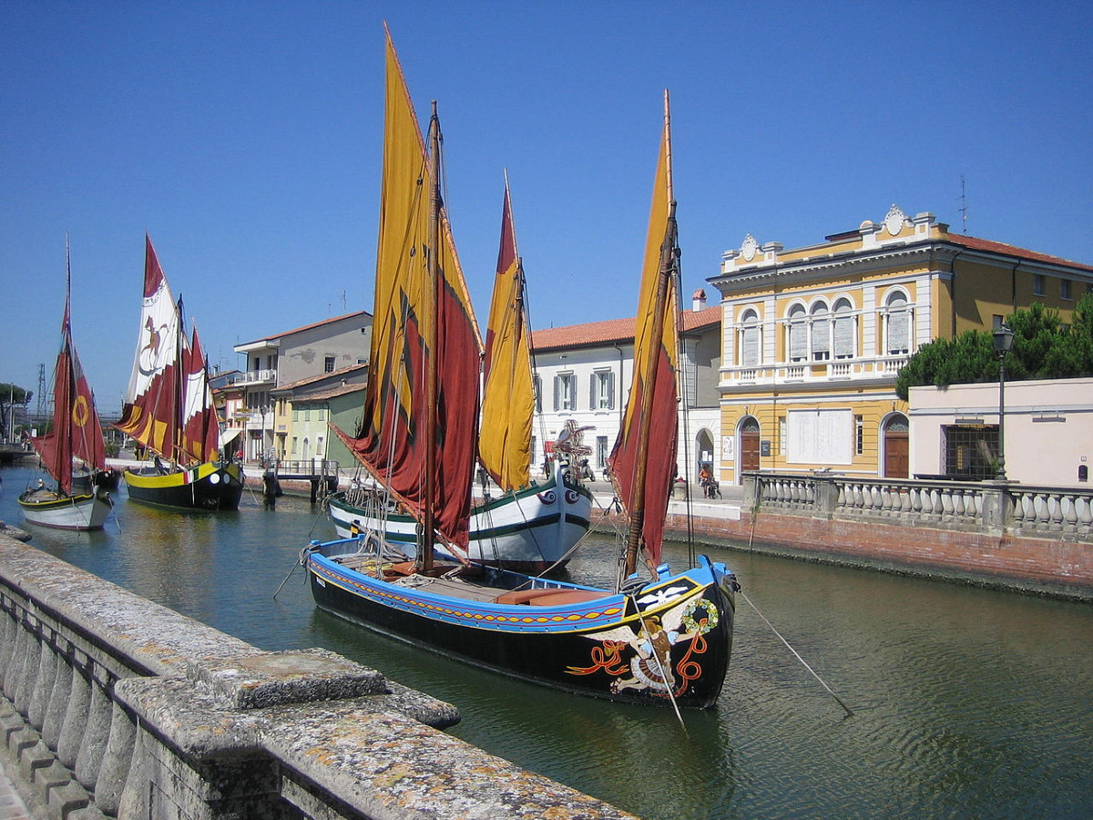 Il canale che ha trasformato la città, il progetto di Leonardo diventato icona romagnola - Foto: Barbaradel/Wikipedia