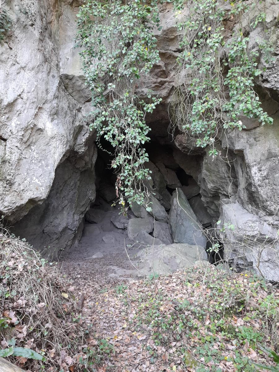 Non troverai nulla di simile in Italia: la grotta dimenticata di Brisighella - Foto: OMI cammina/Wikiloc