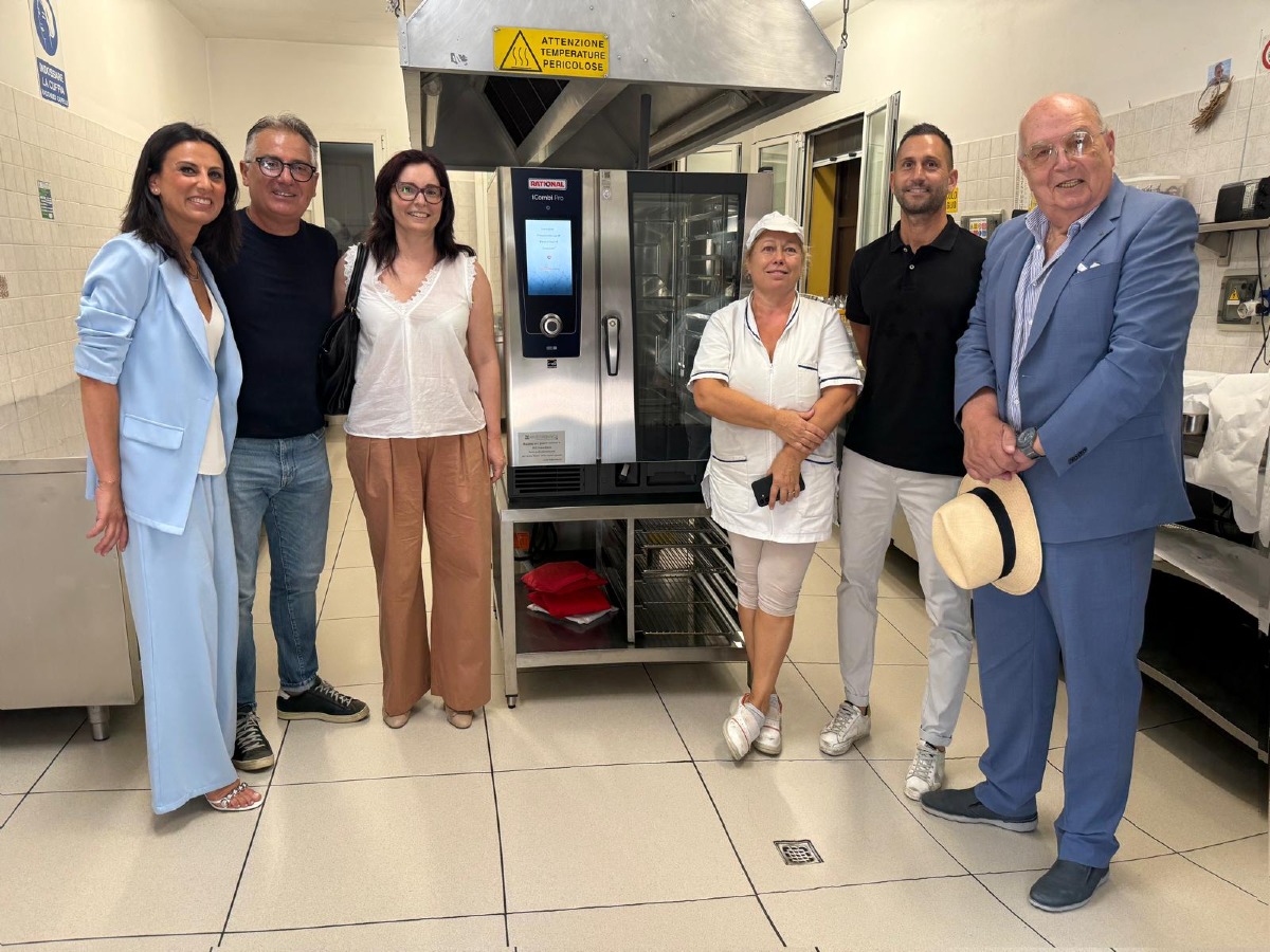RivieraBanca dona un forno industriale alla Comunità di San Maurizio a Borghi -