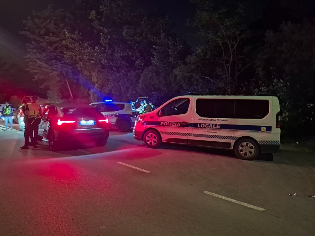 Riccione, fermati “taxi abusivi” diretti alle discoteche -