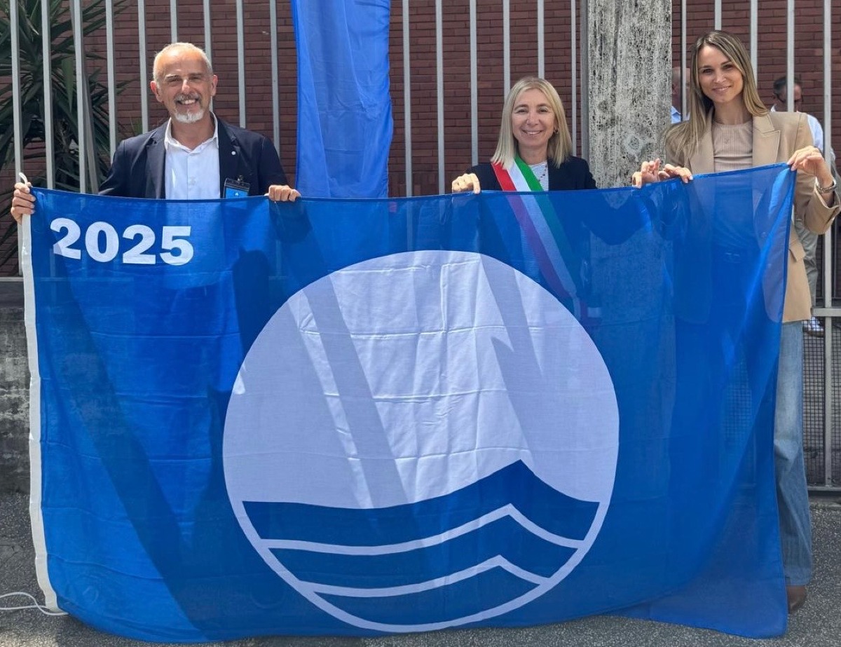 Fee Italia consegna la Bandiera Blu 2025 alla città di Cattolica -