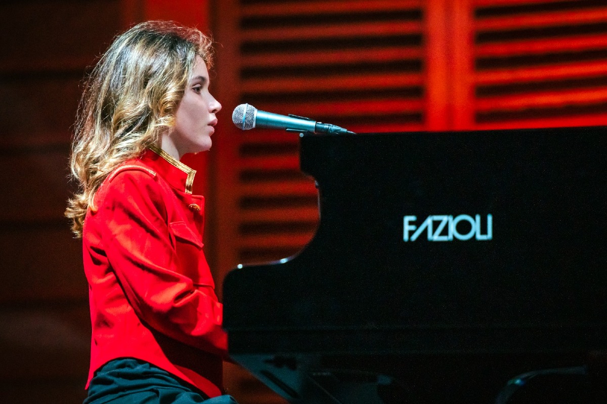 La talentuosa pianista figlia d'arte Frida Bollani Magoni attesa a Bellaria - PH Francesco Prandoni