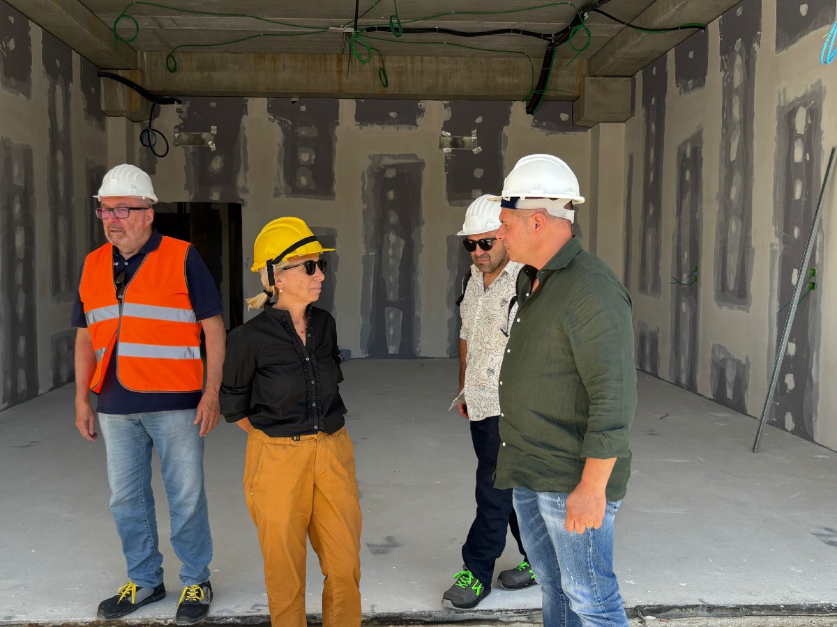 Cattolica, il cantiere della nuova scuola Repubblica procede a ritmo di marcia - 