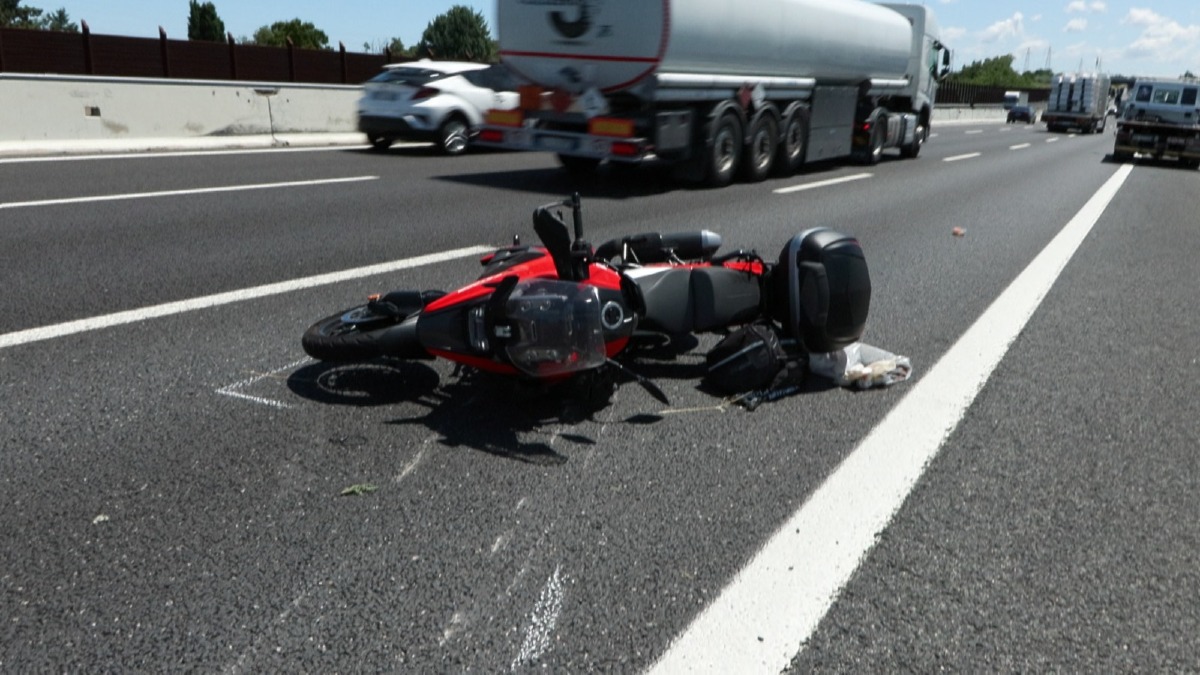 Rimini, altro incidente mortale: scontro in A-14, muore centauro - La moto incidentata