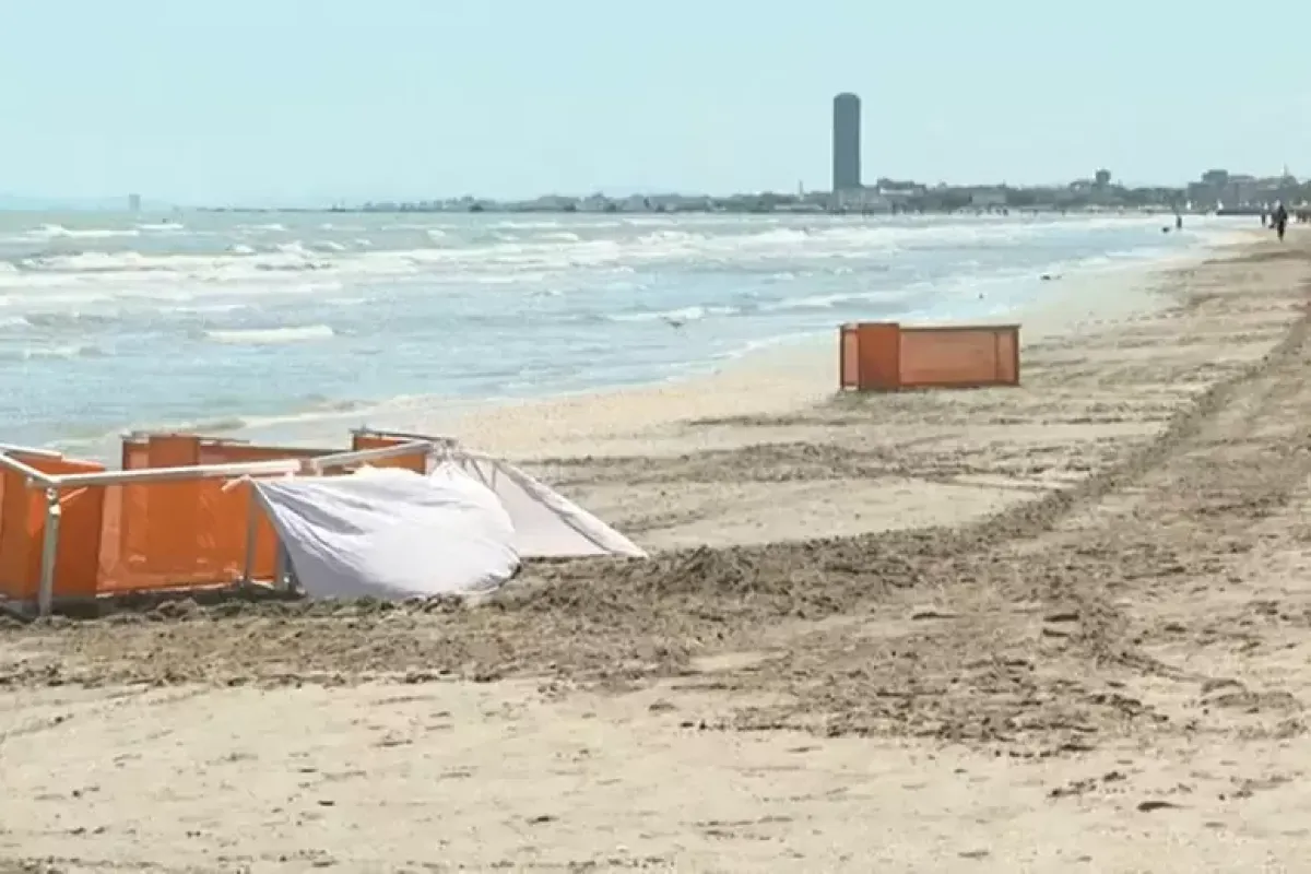 Lerry Gnoli resta in carcere: investì e uccise una turista con una ruspa sulla spiaggia -