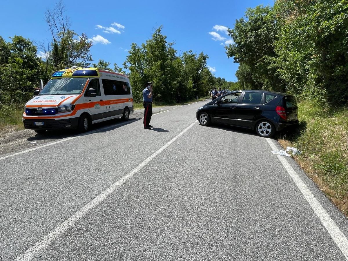 Travolta dalla sua stessa auto: paura in Alta Valmarecchia - I soccorsi © Altarimini.it