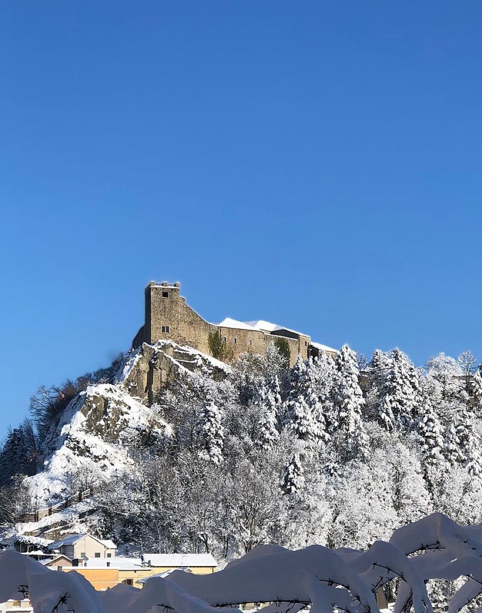 Un angolo dimenticato del Modenese: il Castello di Sestola e il suo passato mai raccontato - Foto: Mirandolaspots/Wikipedia