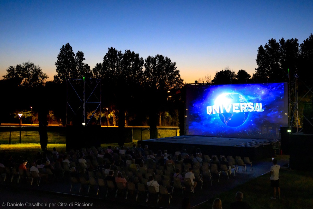 Riccione punta sulla cultura al Parco degli Olivetani: tra balera e cinema d’autore - Ph Casalboni