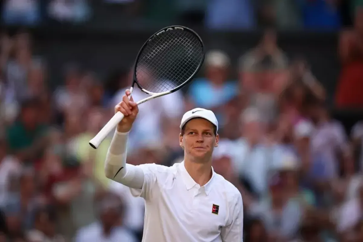 Sinner è in finale a Wimbledon contro Alcaraz. Djokovic battuto in tre set - © Ansa