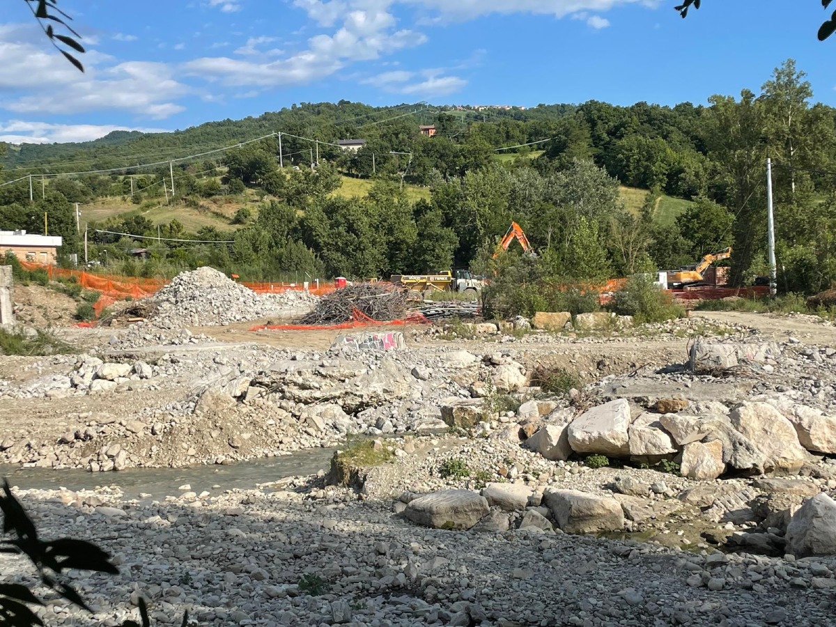 Novafeltria, completata la demolizione del ponte per Maiolo - 