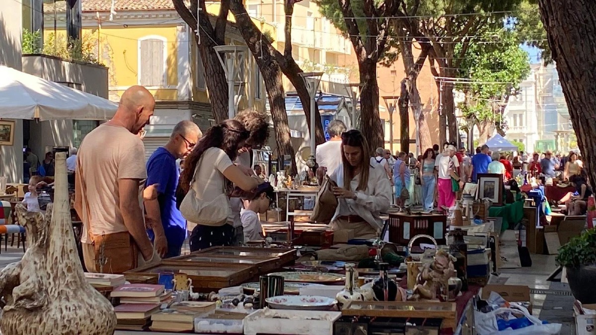 Torna a Cattolica AntìCatt: la mostra mercato di antiquariato, modernariato e vintage -