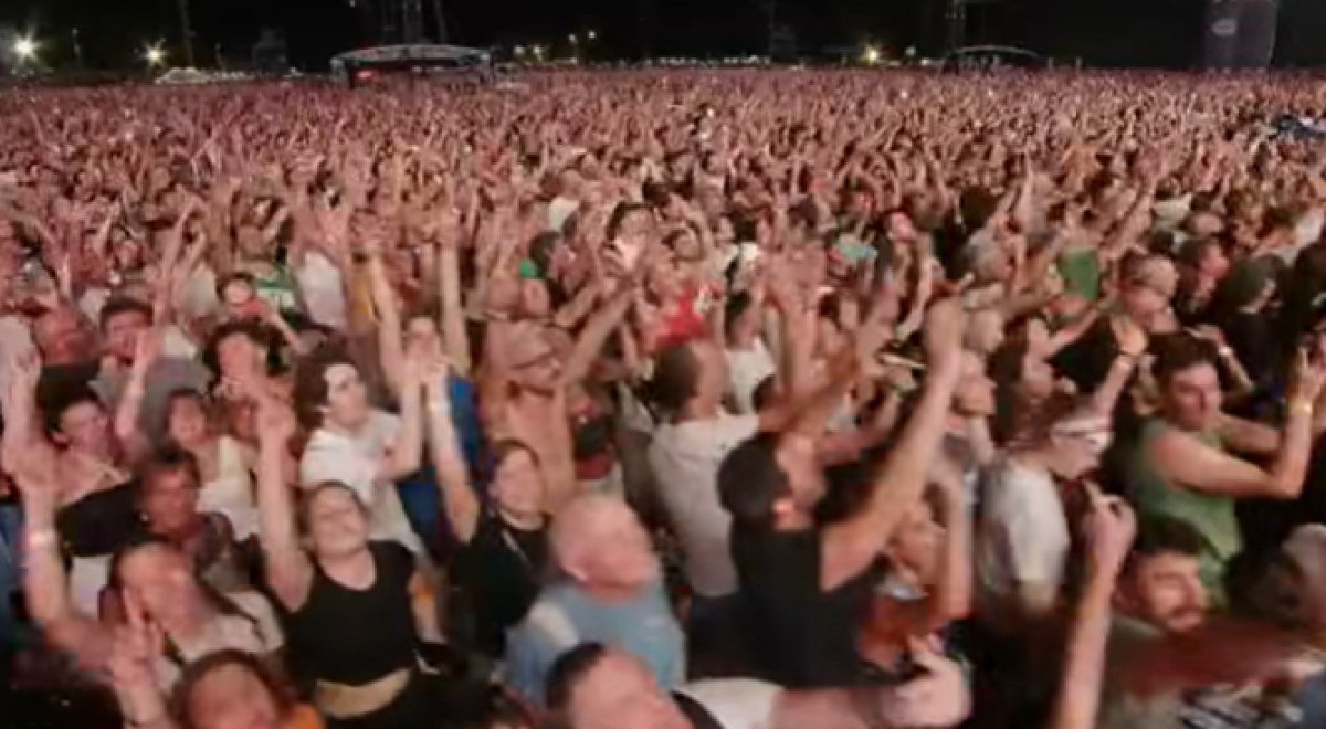Max Pezzali incanta Imola: 85mila voci per una notte di musica e ricordi -