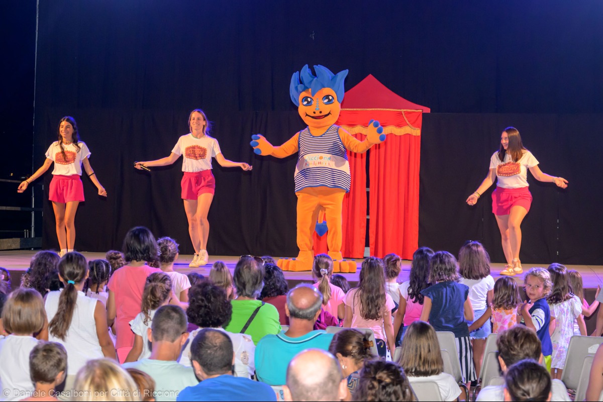 Riccione si trasforma nella città dei bambini: una settimana di magia e divertimento - Ph Casalboni