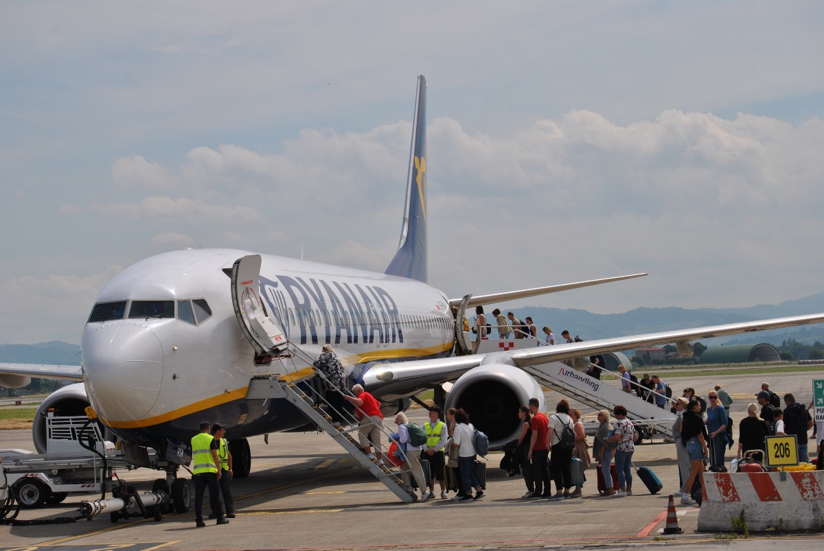 Ryanair festeggia 1,5 milioni di passeggeri all’aeroporto di Rimini con offerte a 21,99 euro -