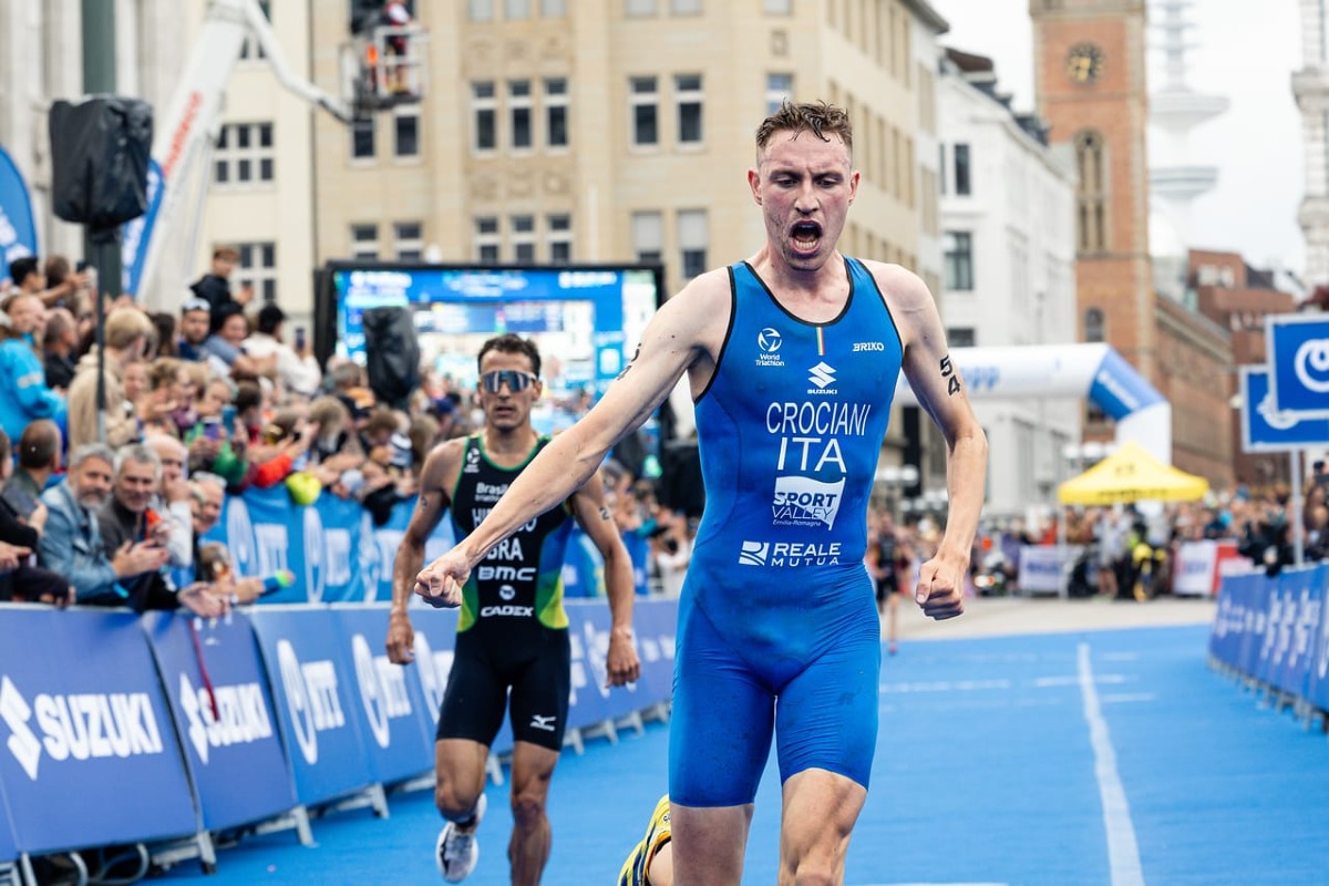 Il riminese Alessio Crociani nella storia: è medaglia di bronzo ai mondiali di Triathlon - Foto Fitri
