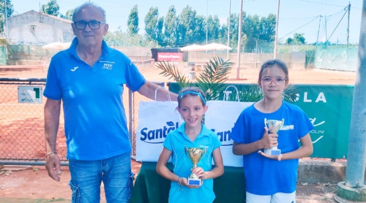 Tennis, Junior Tour: Micol Foggia vince il tabellone Under 10  - La premiazione del torneo Under 10 femminile al Tc Viserba