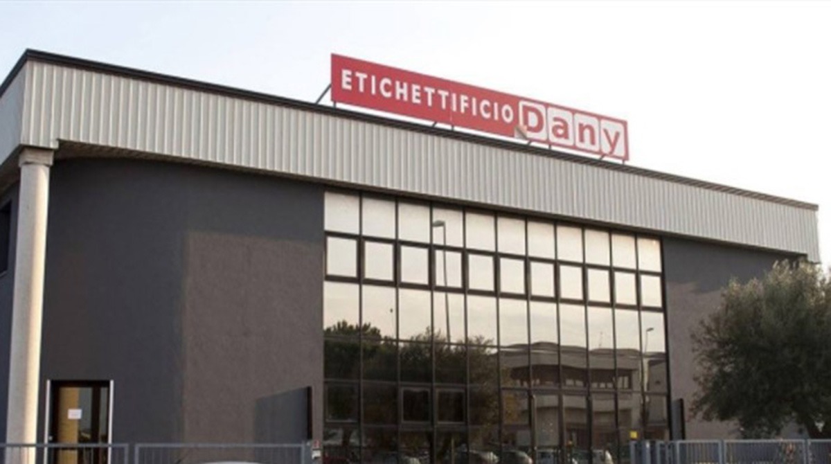 Etichettificio Dany di Riccione a rischio chiusura: la Regione al lavoro per salvare l’occupazione -