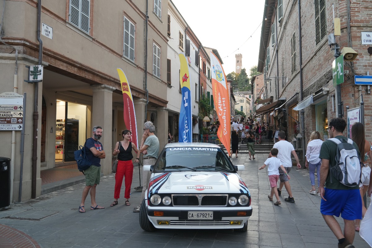 Santarcangelo accende i motori: torna il weekend dedicato alle auto storiche e da corsa -