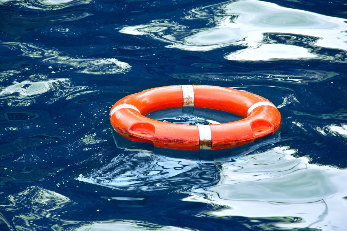 Tragedia a Pescara: ragazzina annega mentre fa il bagno con gli amici -