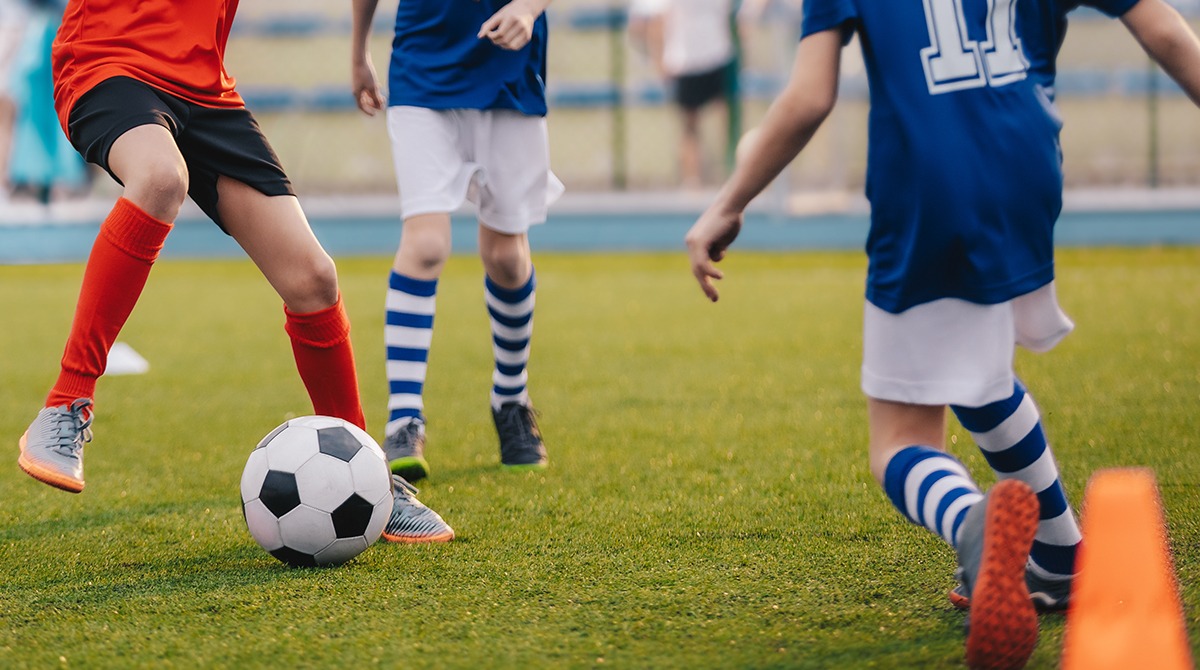 Giugliano: accoltellato un 15enne durante una lite per il calcio - 