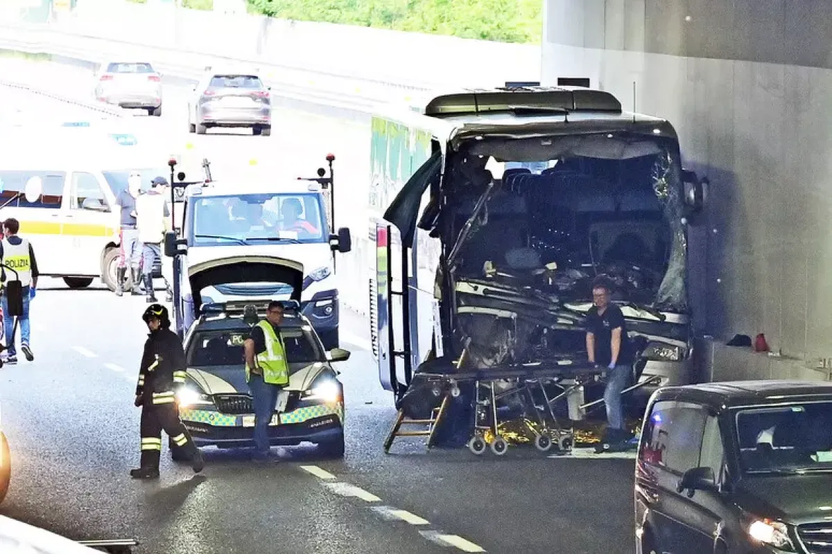 Maestra morta sul pullman, arrestato l’autista: l'incidente nel Comasco - © Ansa