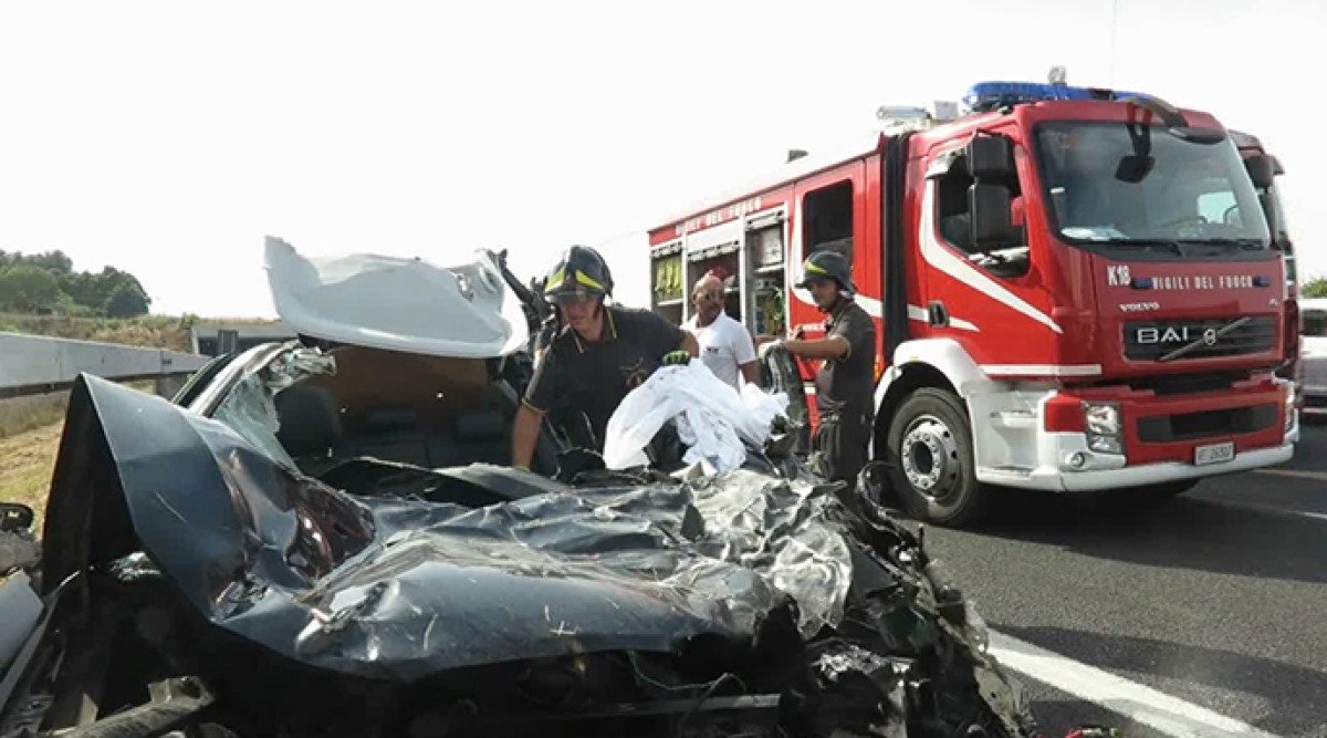 Tragedia sulla Torino-Milano: quattro morti in un incidente stradale - Archivio