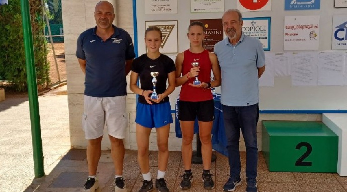 Tennis, i vincitori delle finali del circuito ER Junior Tour - La premiazione del torneo U14 femminile