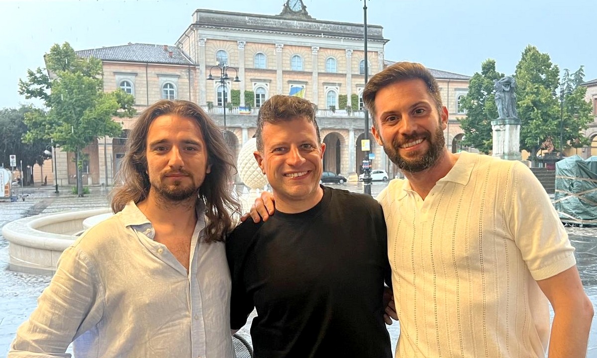 Musica classica protagonista a Santarcangelo: 12 concerti dal 29 luglio al 23 agosto - Da sinistra Luca Stradivari, il sindaco Sacchetti e Alberto Casadei