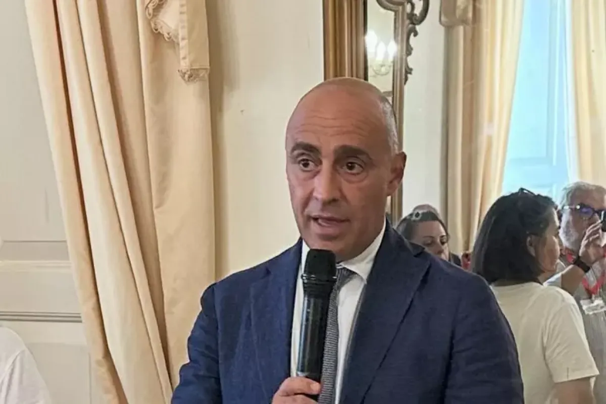 Ex Ilva, il sindaco di Taranto Piero Bitetti si dimette: "Inagibilità politica e minacce da attivisti" - © Ansa